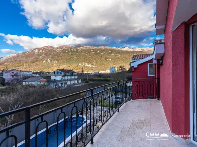 Spacious three-bedroom apartment in a six-apartment building, near Jaz beach